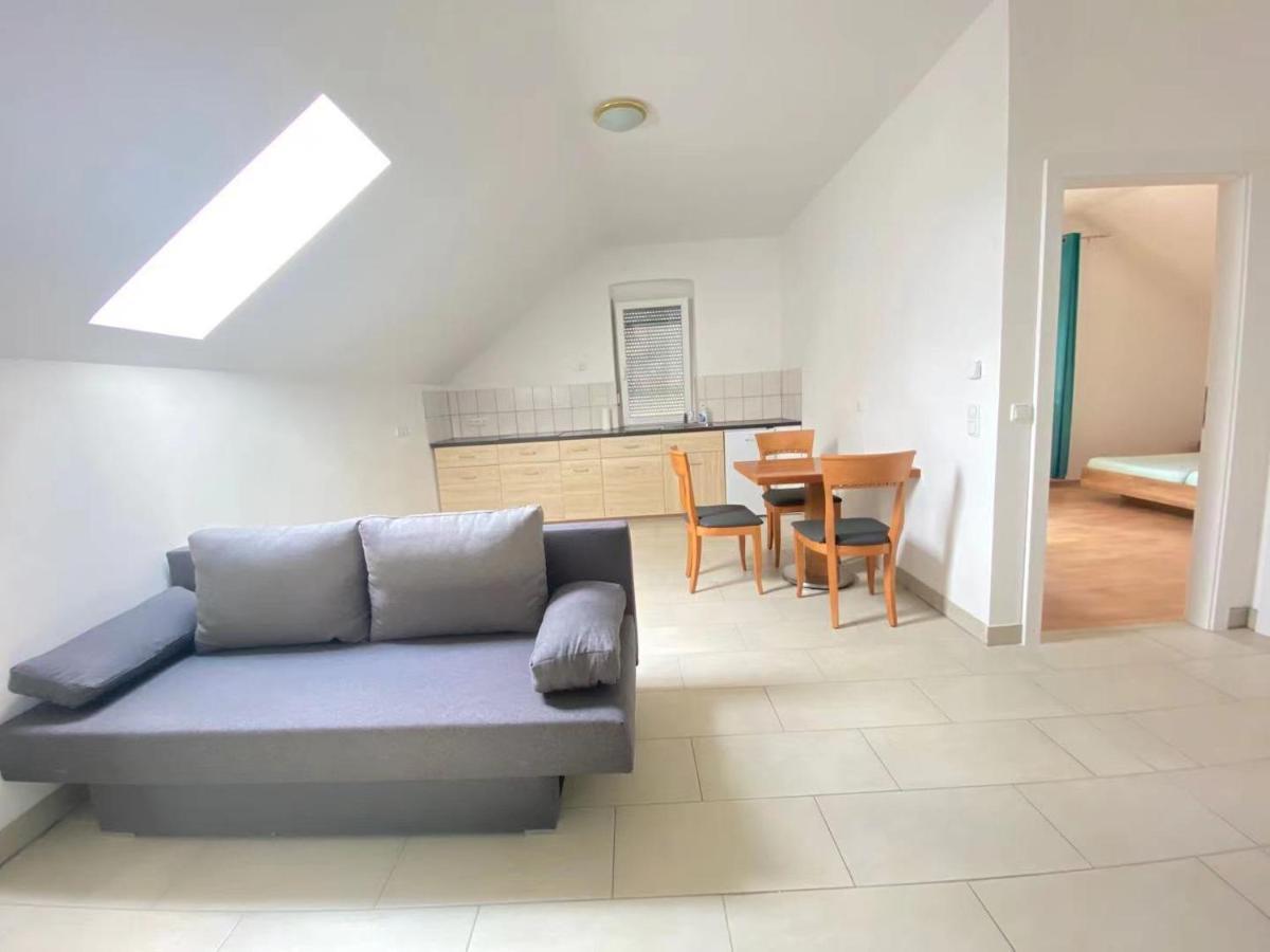 Graz Ferienwohnung ภายนอก รูปภาพ
